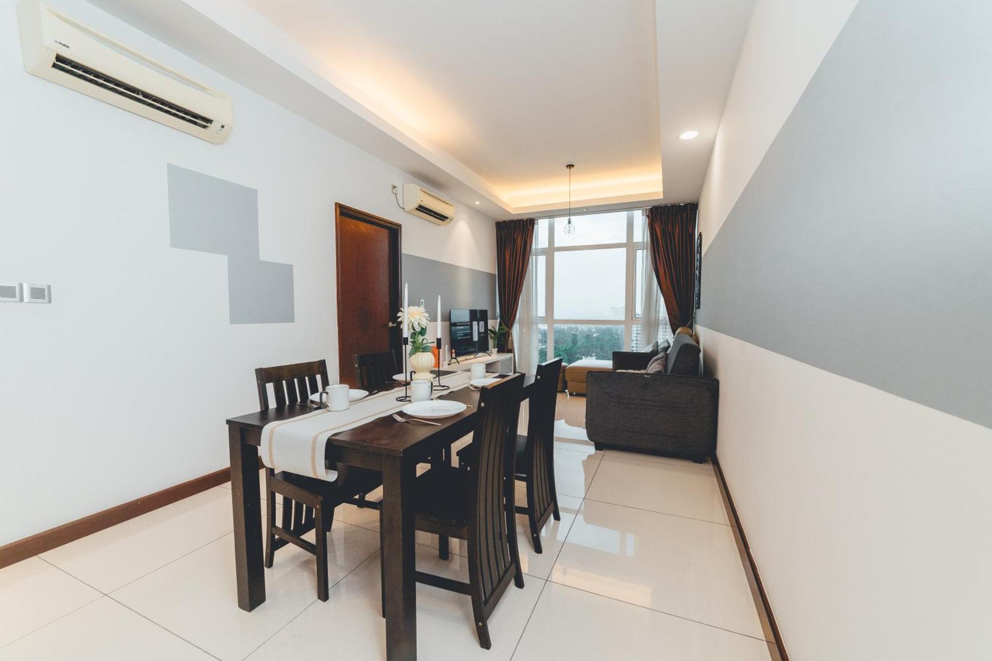 Paragon 2br4pax Sleek Nr Ciq Midvalley By Our Apartemen Johor Bahru